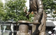 Pannenklöpper Statue
